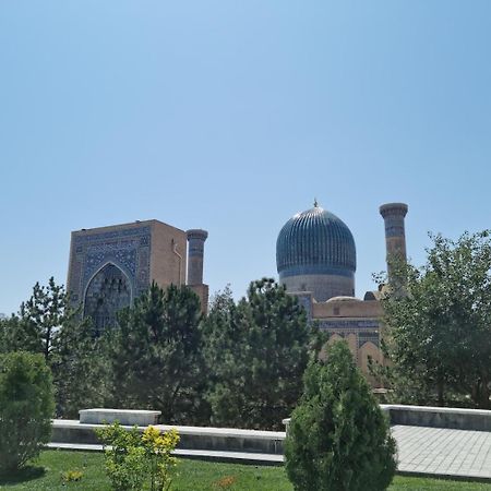 Samarkand Imron Hotel エクステリア 写真