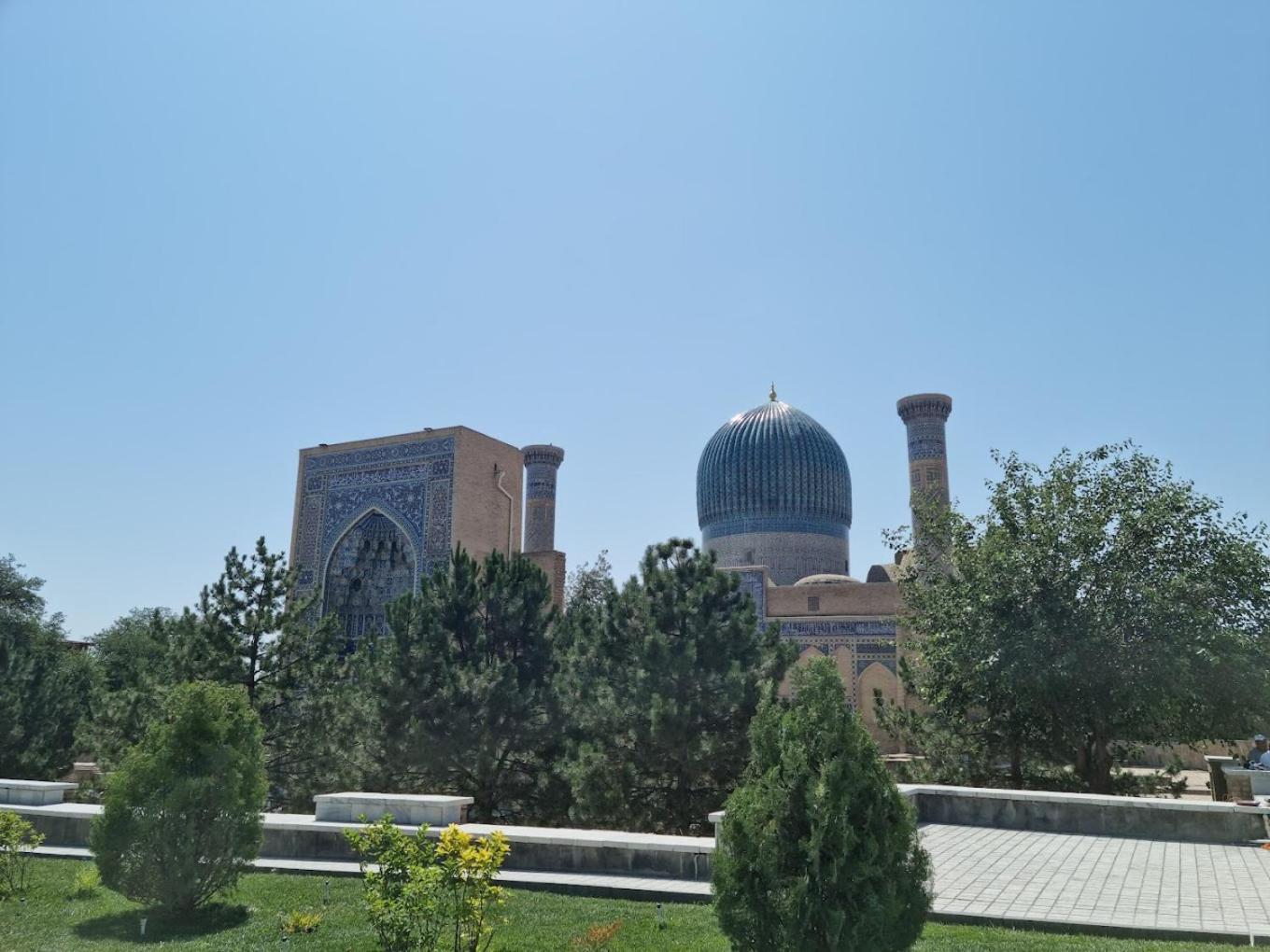 Samarkand Imron Hotel エクステリア 写真