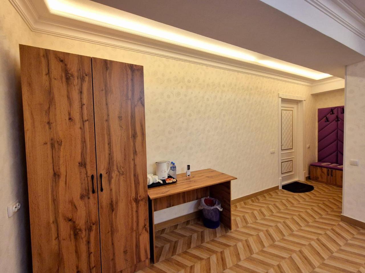 Samarkand Imron Hotel エクステリア 写真