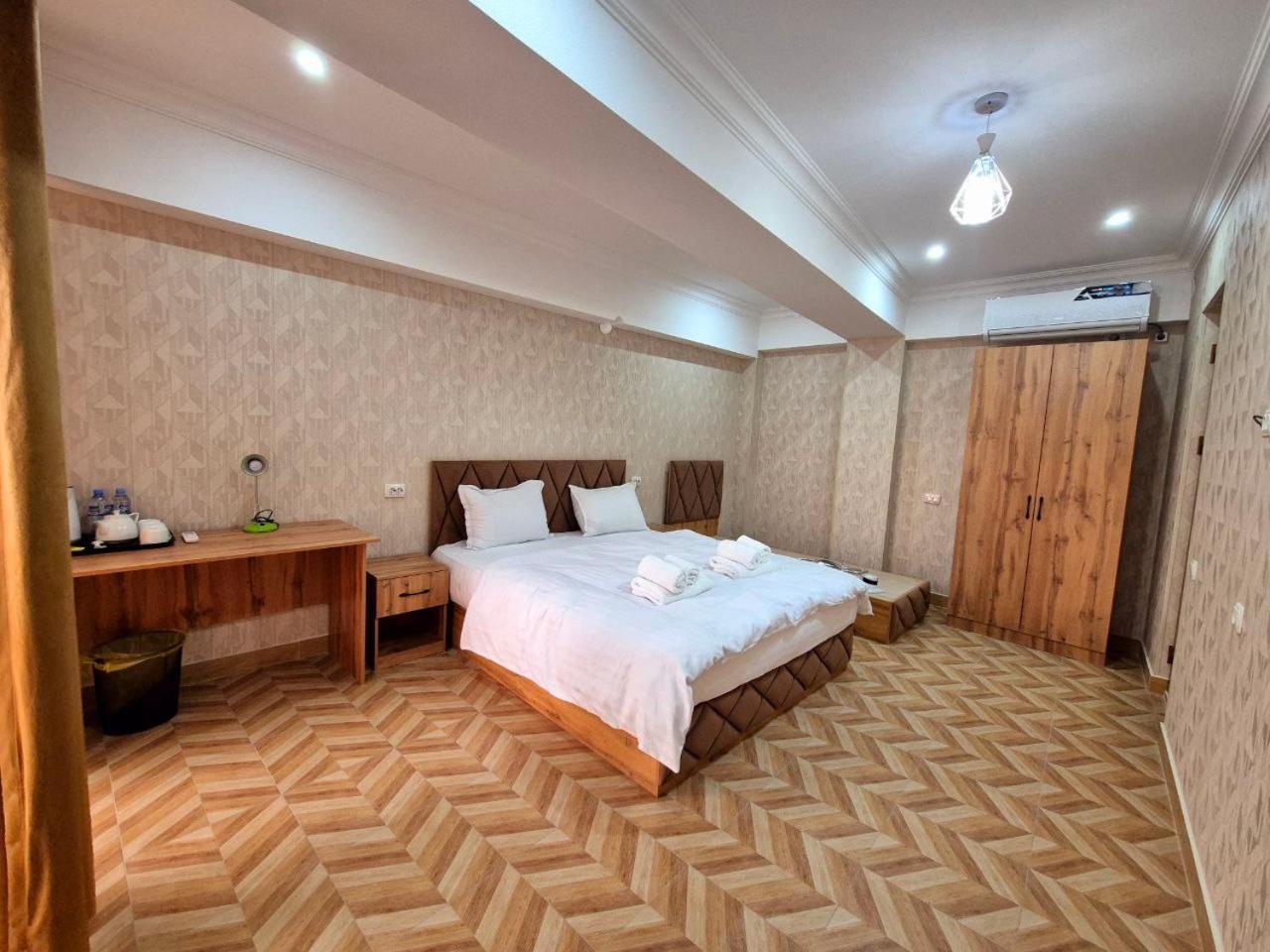 Samarkand Imron Hotel エクステリア 写真