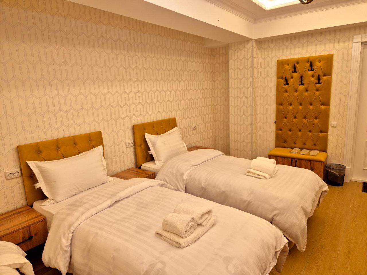 Samarkand Imron Hotel エクステリア 写真