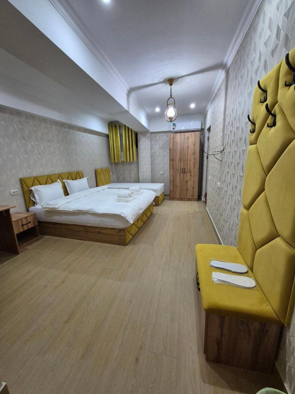 Samarkand Imron Hotel エクステリア 写真