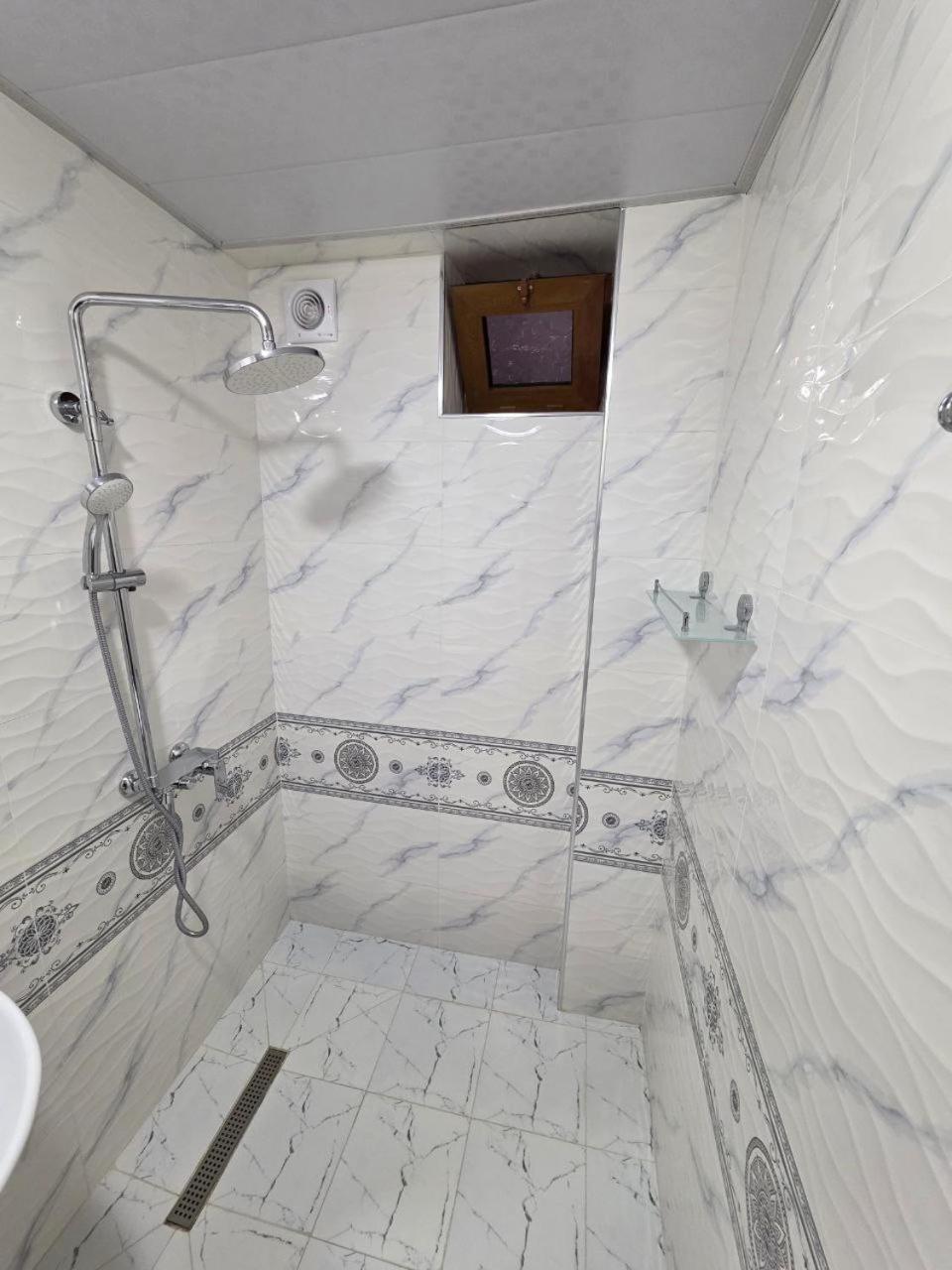 Samarkand Imron Hotel エクステリア 写真