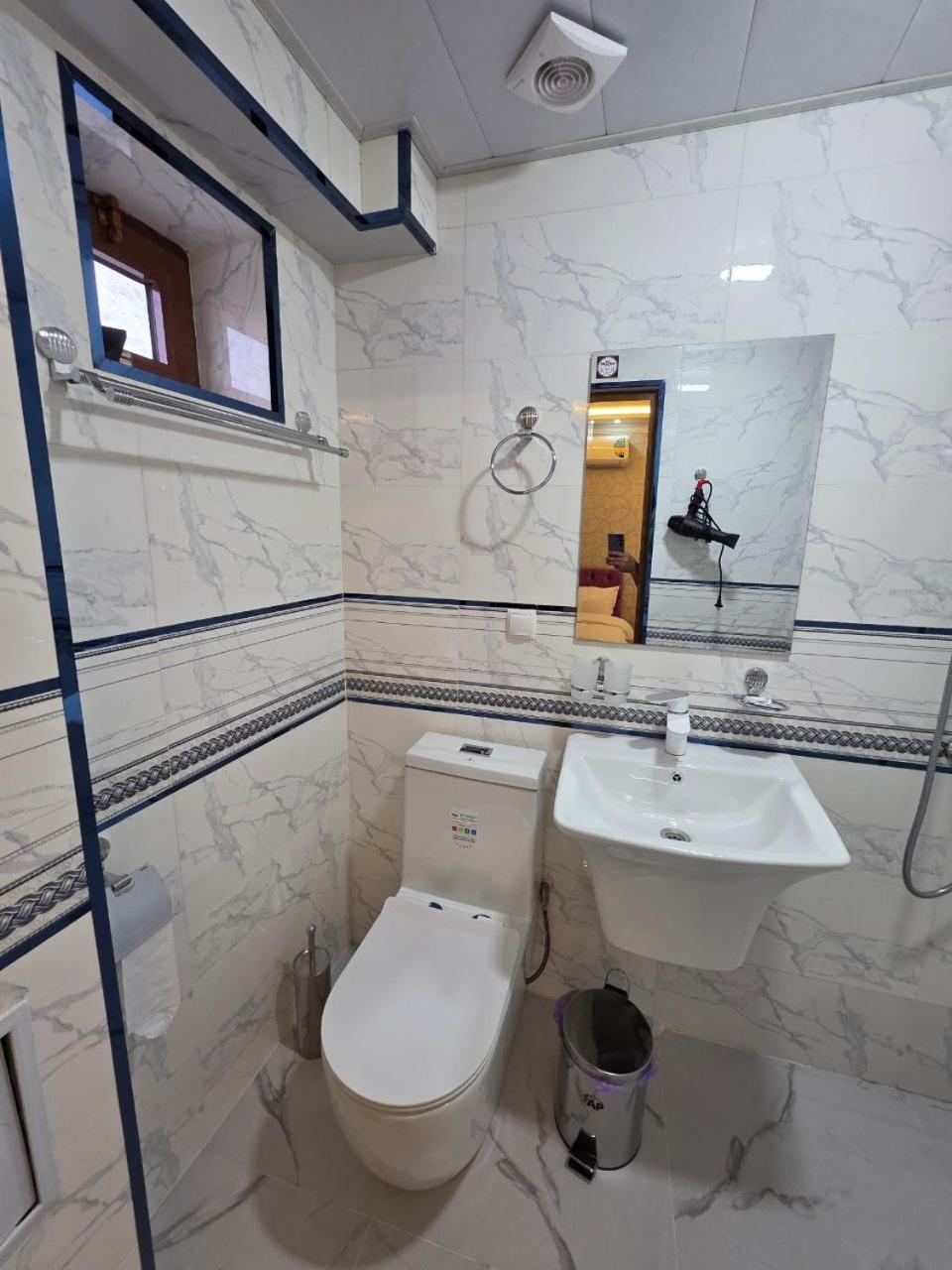 Samarkand Imron Hotel エクステリア 写真