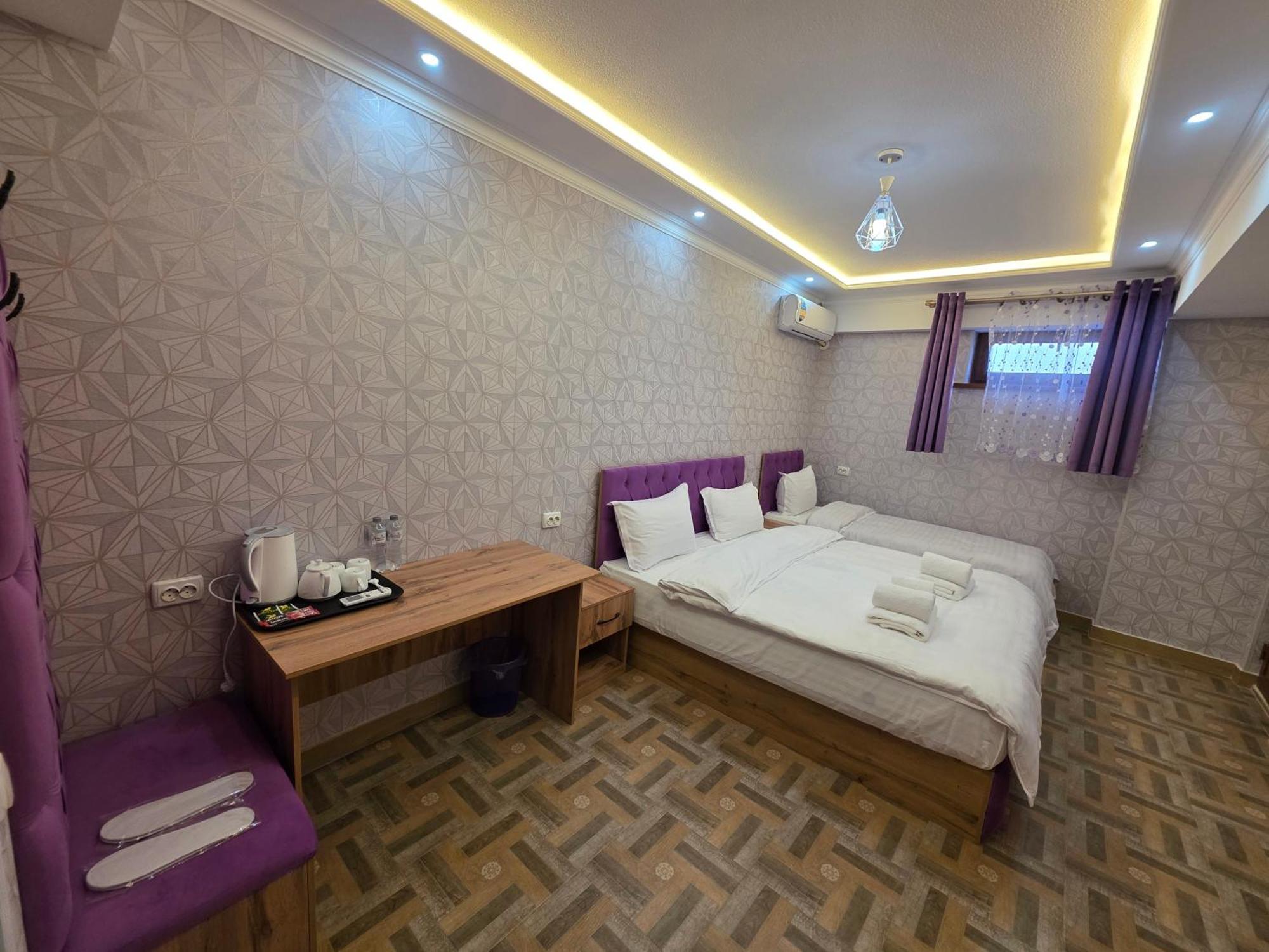 Samarkand Imron Hotel エクステリア 写真